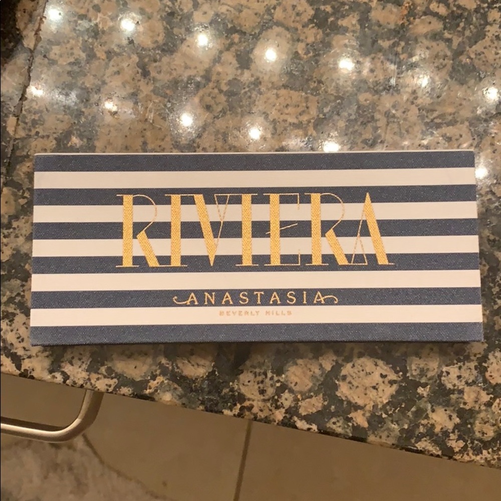 Anastasia Beverly Hills Riviera pallet